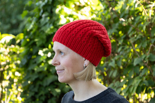 Rote Longbeanie