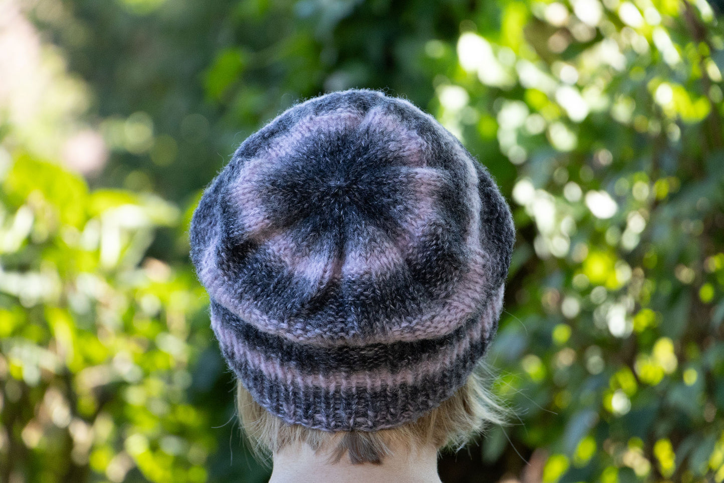 Anthrazit-lila-melierte Beanie